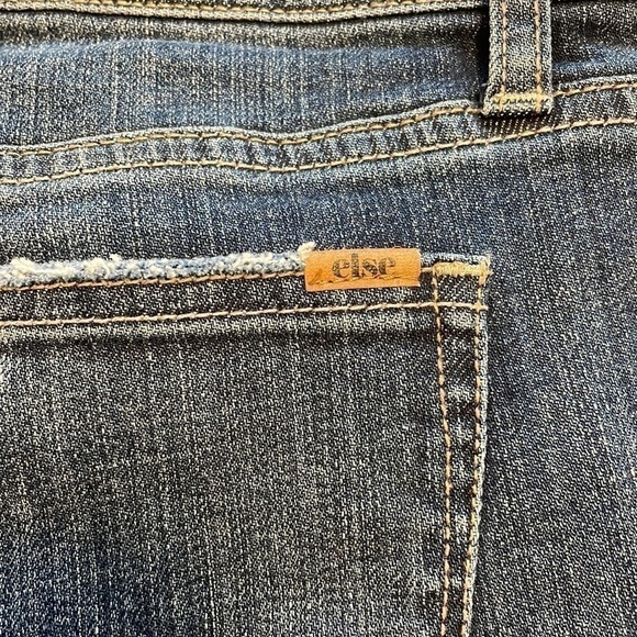 Else Denim Distressed Jeans - Dark Wash - Slim Boyfriend Fit - Size 31 - Picture 4 of 10